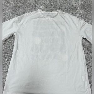 Cute tee!